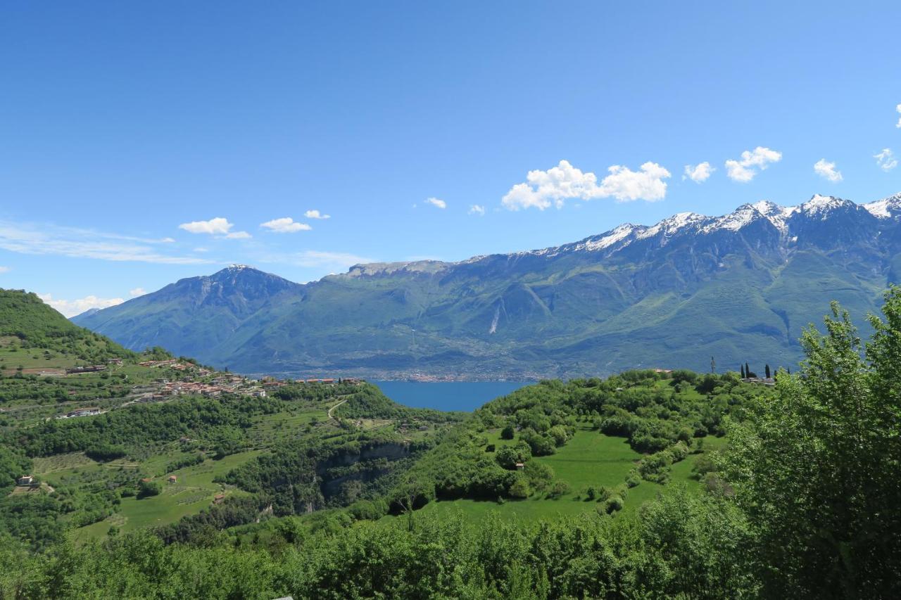 Aparthotel Oasi Da Vinci Tignale Exteriér fotografie