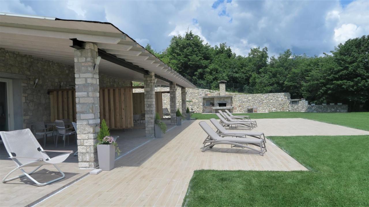 Aparthotel Oasi Da Vinci Tignale Exteriér fotografie