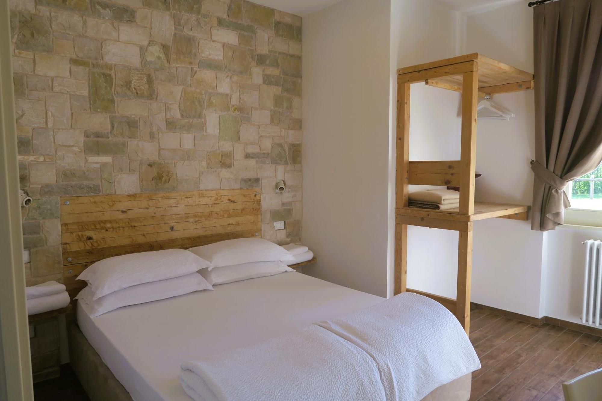 Aparthotel Oasi Da Vinci Tignale Exteriér fotografie