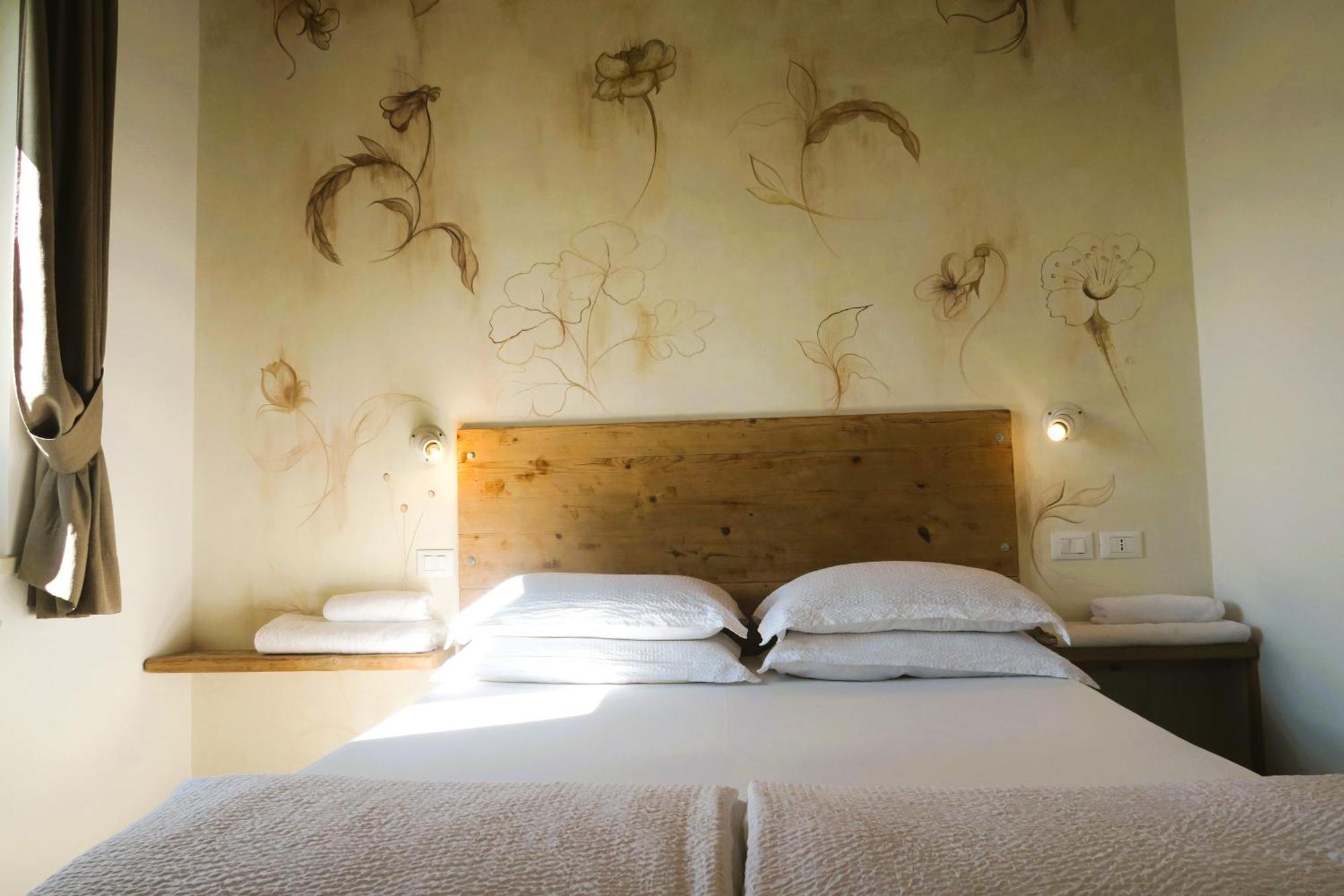 Aparthotel Oasi Da Vinci Tignale Exteriér fotografie