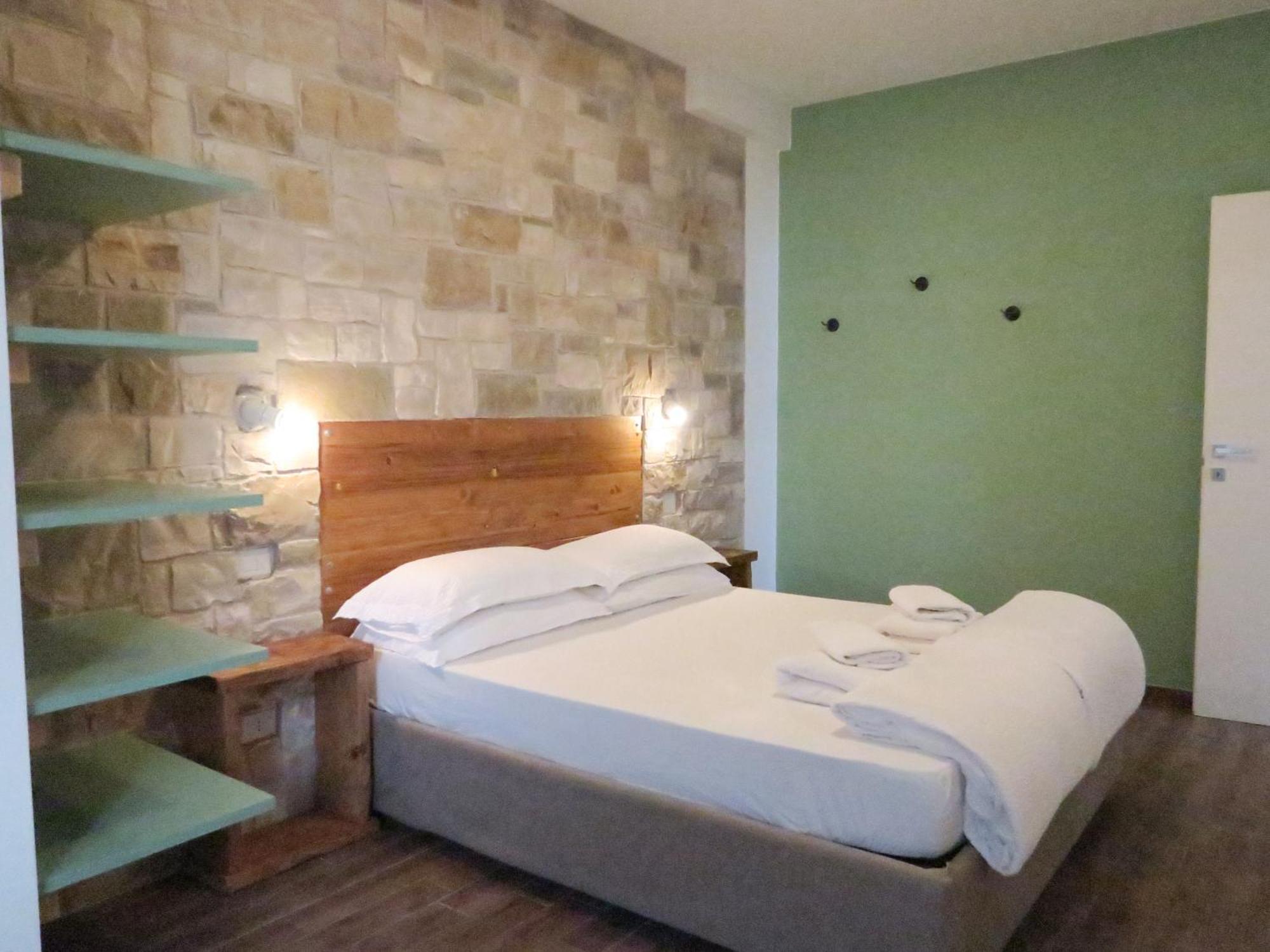 Aparthotel Oasi Da Vinci Tignale Exteriér fotografie
